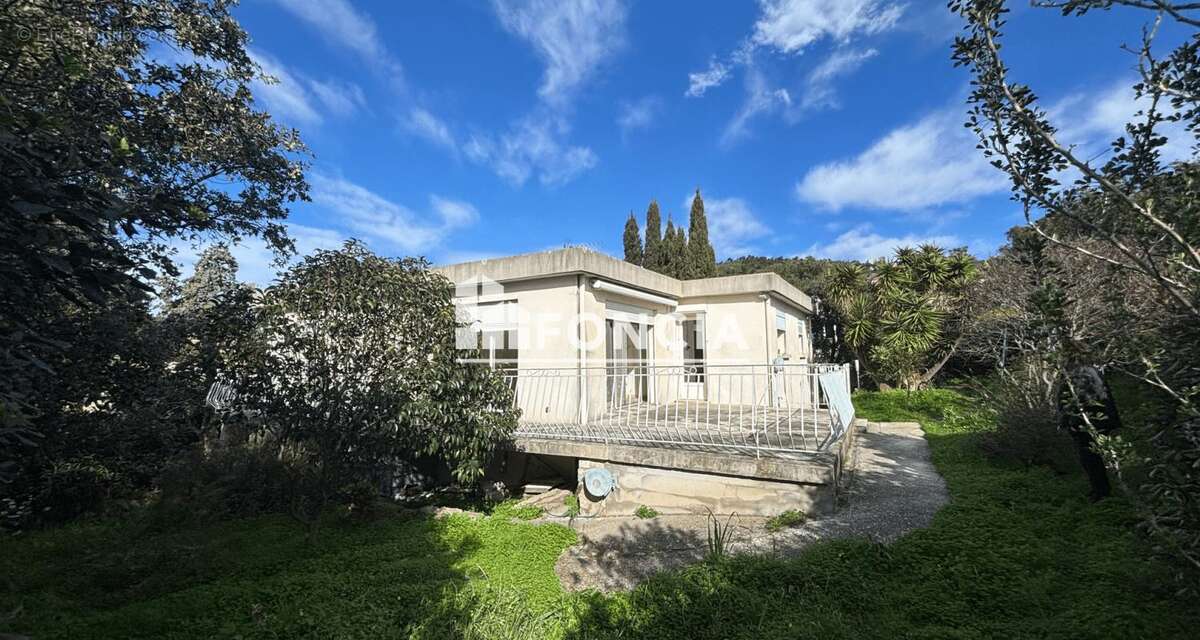 Maison à HYERES