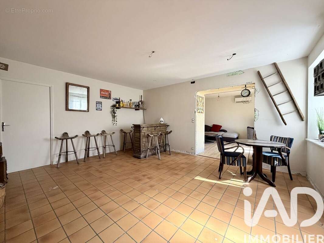 Photo 7 - Maison à SAINT-JEAN-DE-MUZOLS