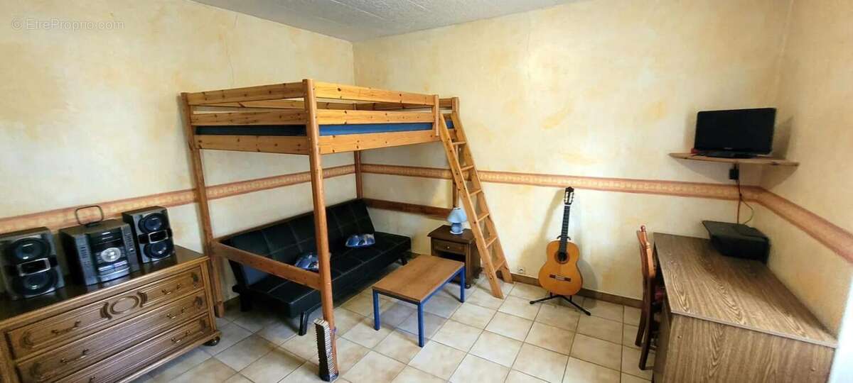 Maison à LES SALLES-DU-GARDON