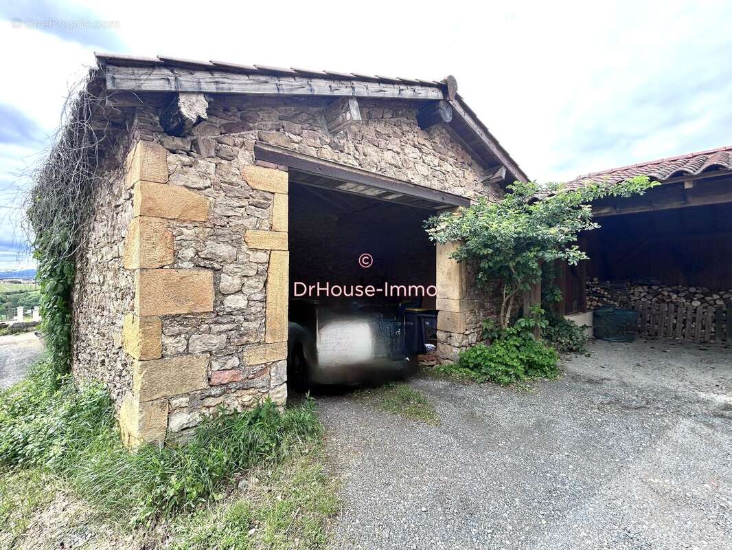 Maison à SAINTE-PAULE