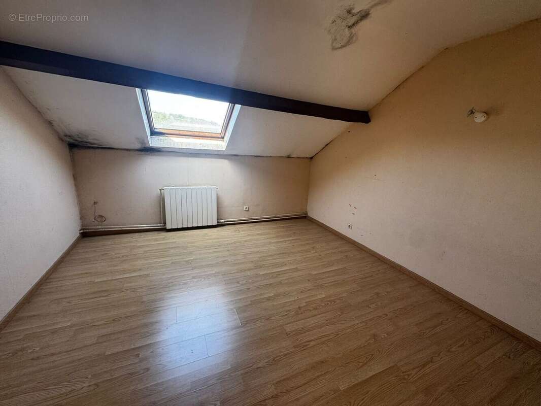 Maison 150 m² à Saint-Pierre-Aigle  - photo 9