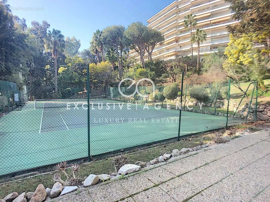 Appartement à VALLAURIS