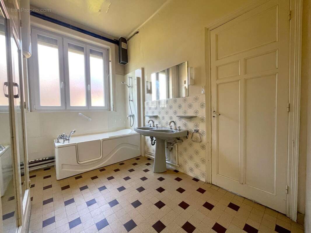 Appartement à MARCQ-EN-BAROEUL