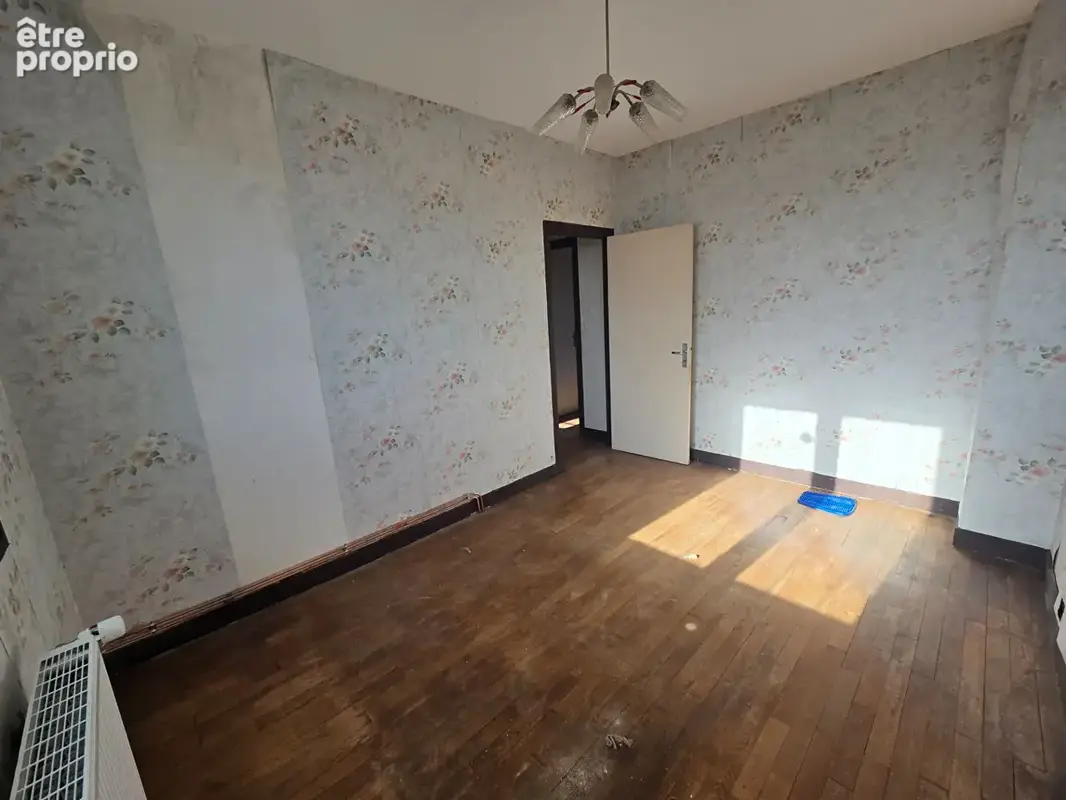 Maison à rénover avec 3 chambres, garage et terrain ? Le Châtenet-en-Dognon - photo 7