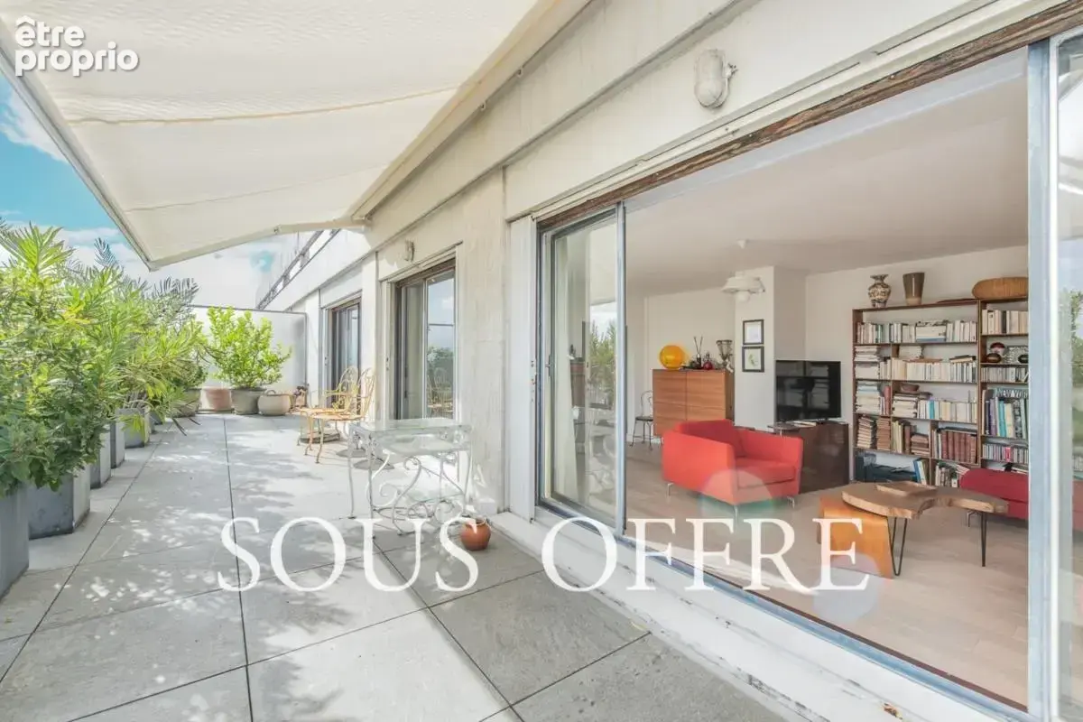 Appartement à PARIS-11E