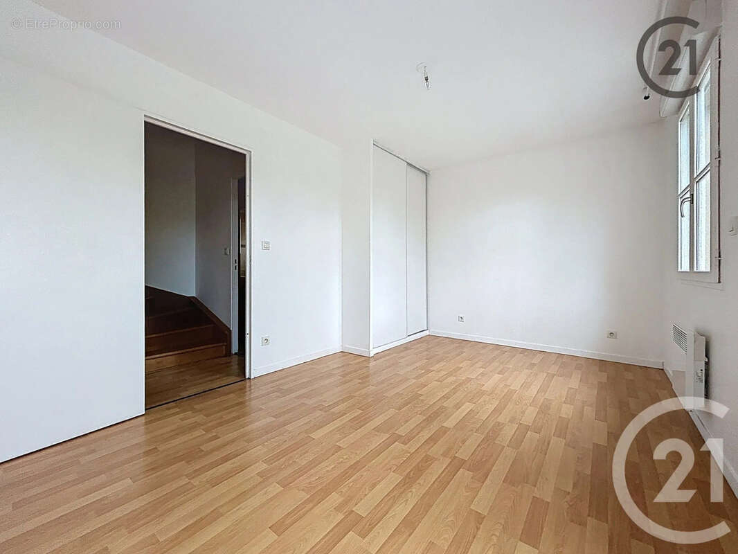 Maison à MONTEREAU-FAULT-YONNE