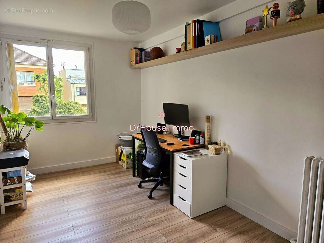 Appartement à SAINT-MAUR-DES-FOSSES
