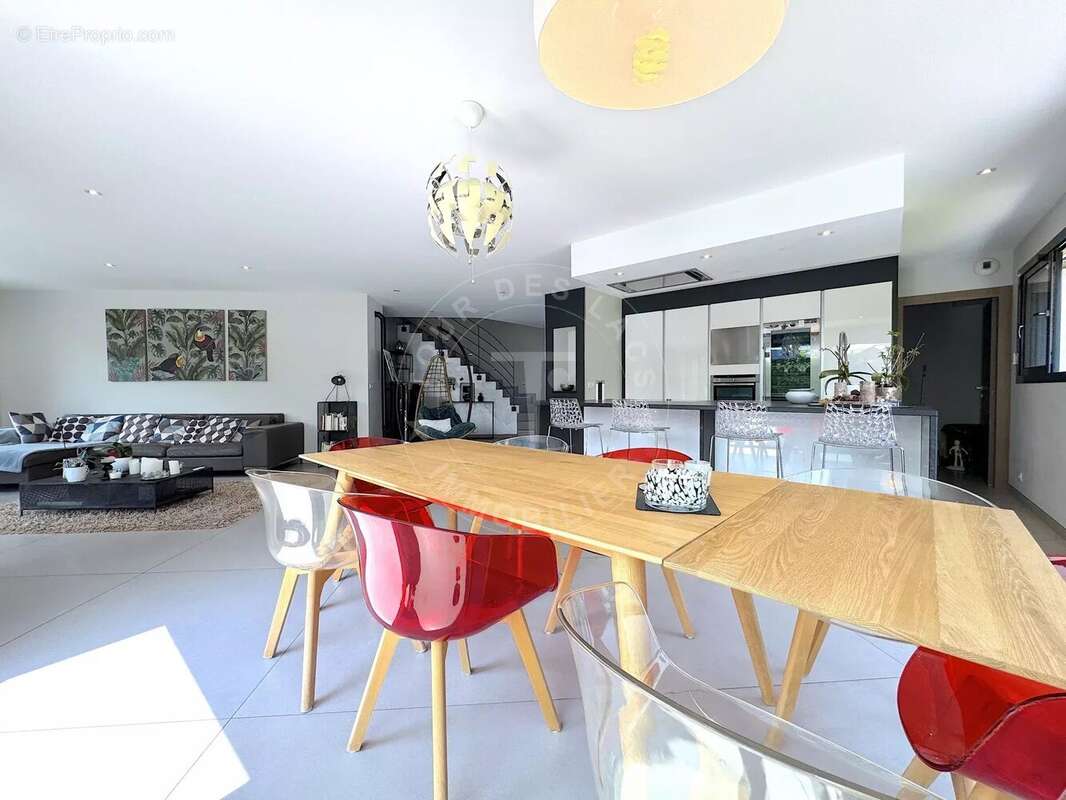 Maison à SAINT-EUSTACHE