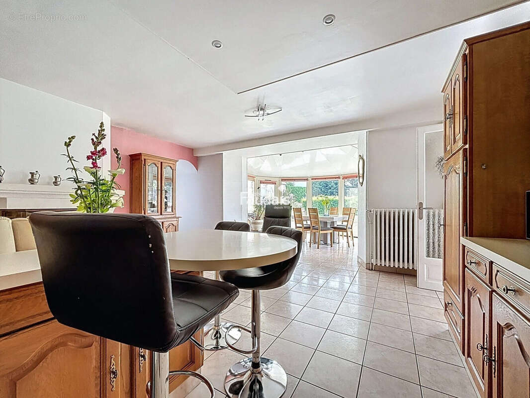 Maison 195 m² à Conde-Sur-Vire  - photo 6