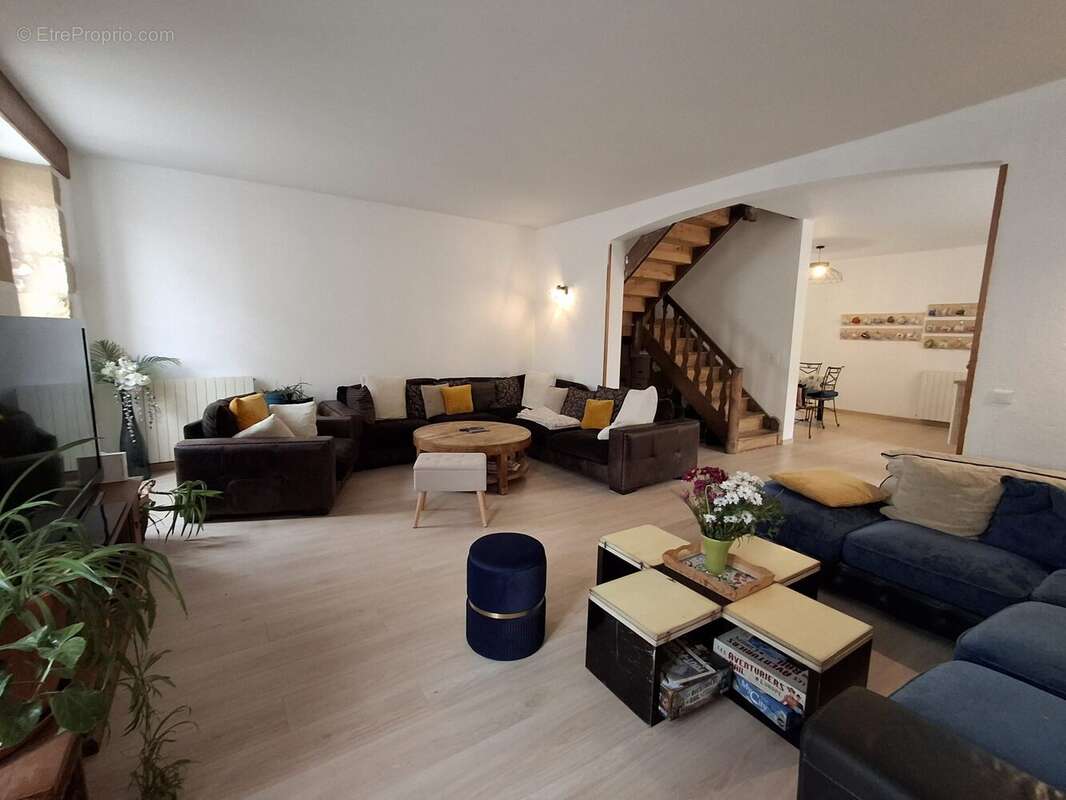 Maison à MONPAZIER