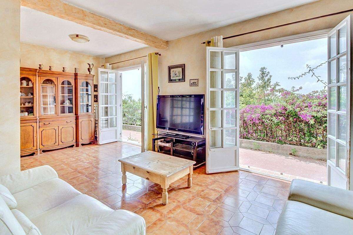 Maison à SAINT-ANDRE-DE-LA-ROCHE