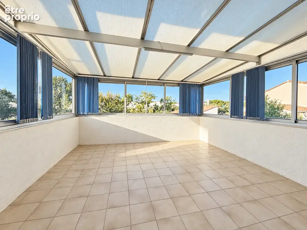 Maison familiale 153 m2 avec garage et terrain de 677 m2 - photo 3