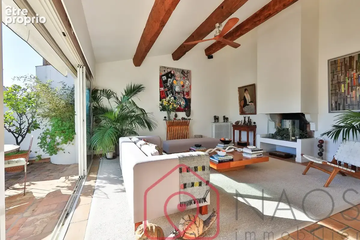 Le Beausset - Maison de village de plus de 218 m2 avec deux garages - photo 14