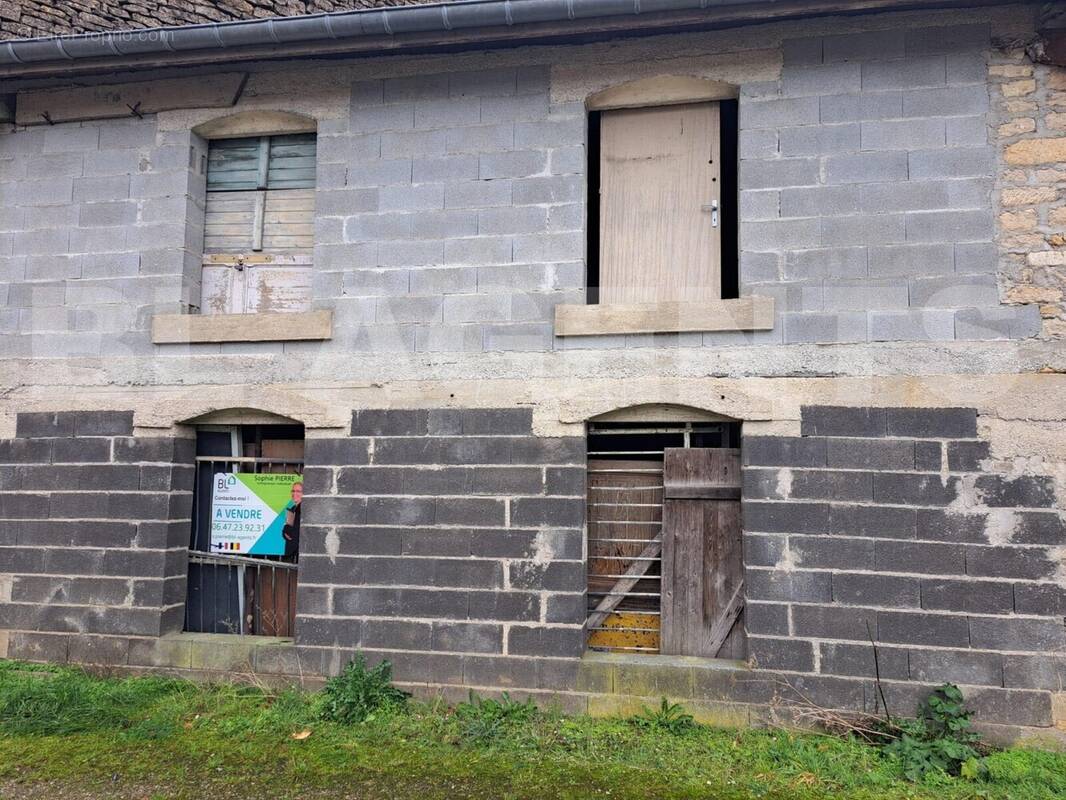 WhatsApp Image 2025-11-03 at 18 - Maison à BILLY-SOUS-MANGIENNES