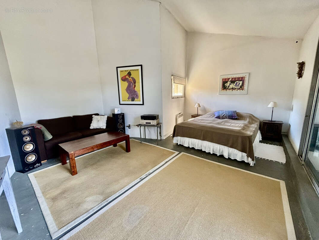 Appartement à MALAUCENE