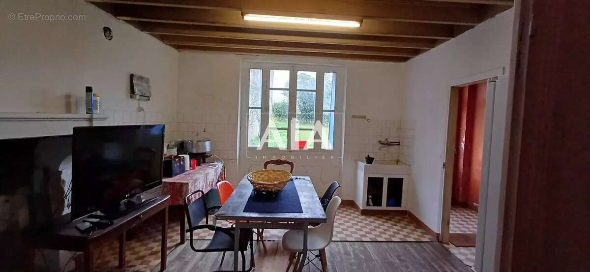 Maison à SAINT-FRAIGNE