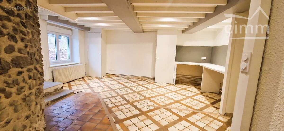 Appartement à LA TOUR-DU-PIN