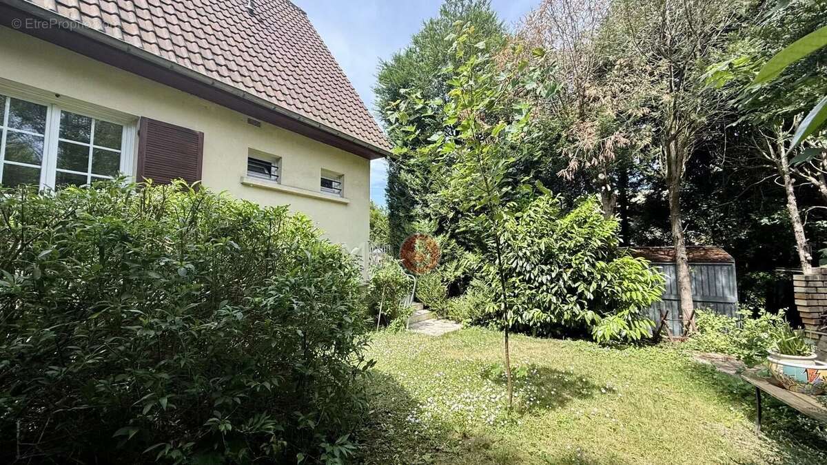 Maison à CLICHY-SOUS-BOIS