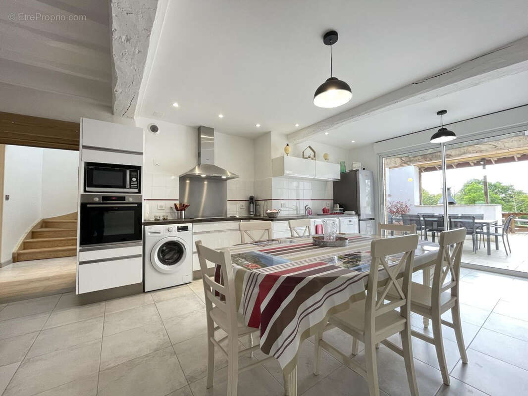 Maison à SAINT-PALAIS