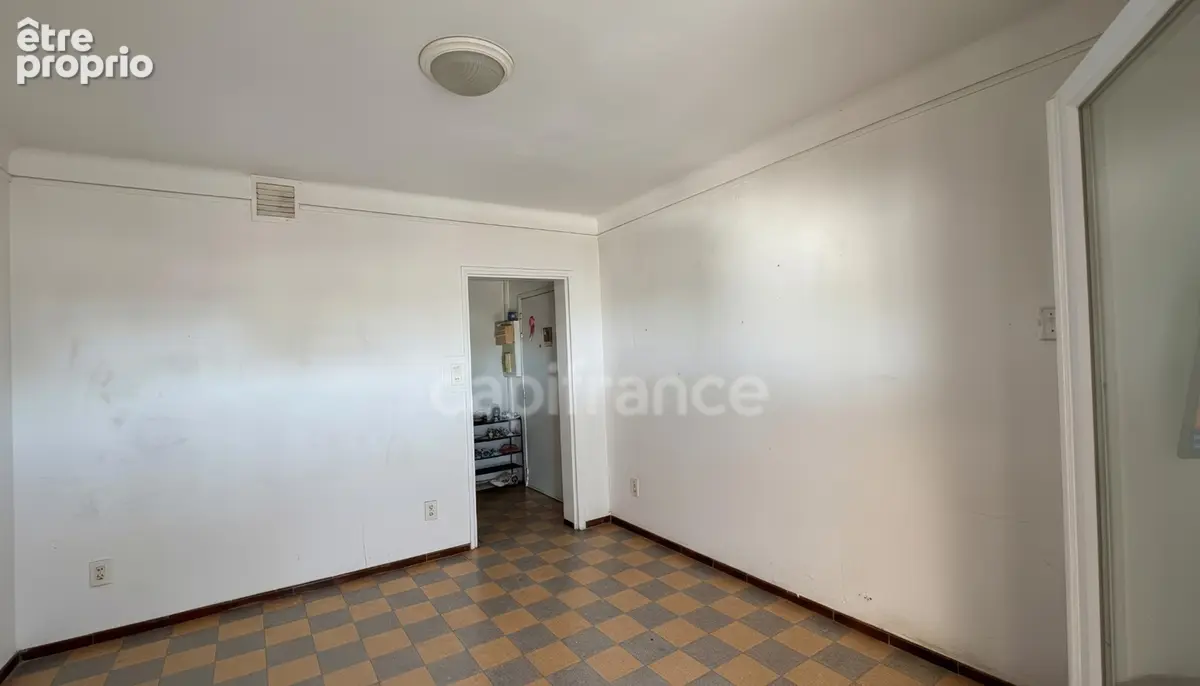 Appartement loué à vendre 3 pièces  (84) - photo 2