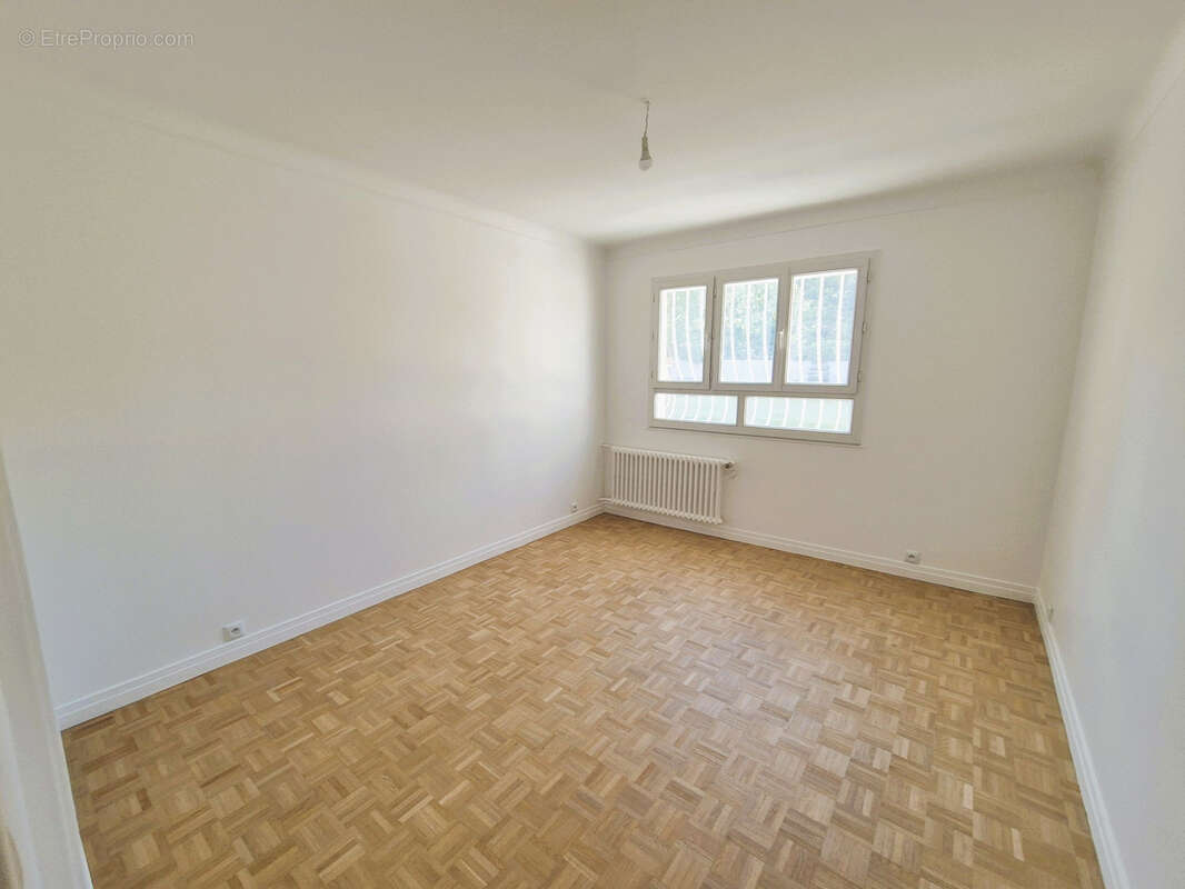 Appartement à NOGENT-SUR-MARNE