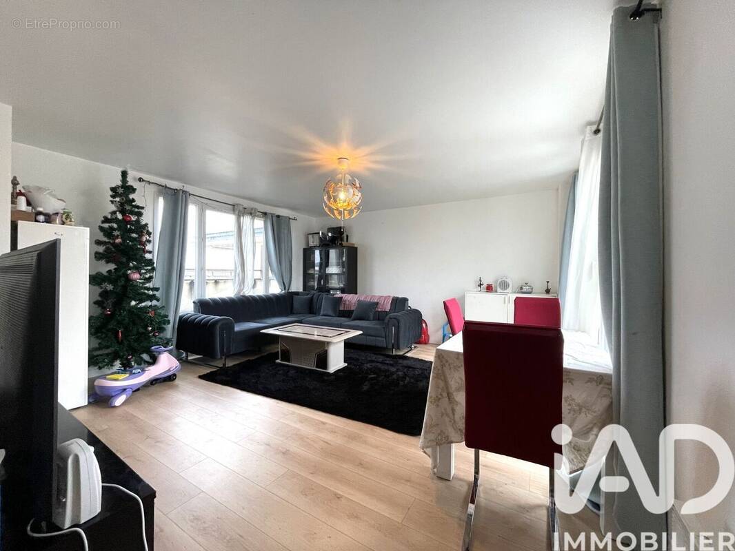 Photo 1 - Appartement à CORBEIL-ESSONNES