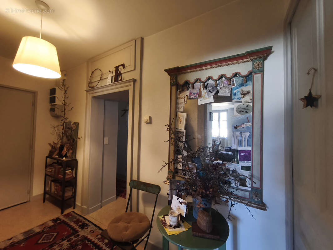 Appartement à BRENOD