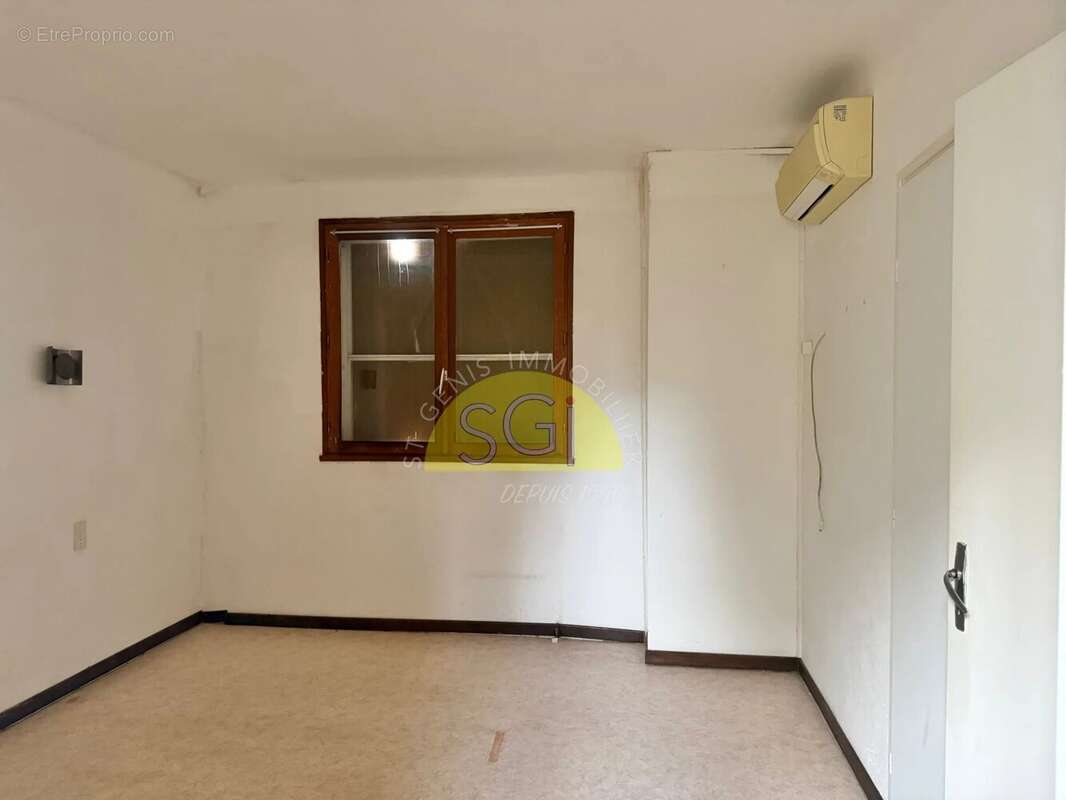 Maison à VILLELONGUE-DELS-MONTS