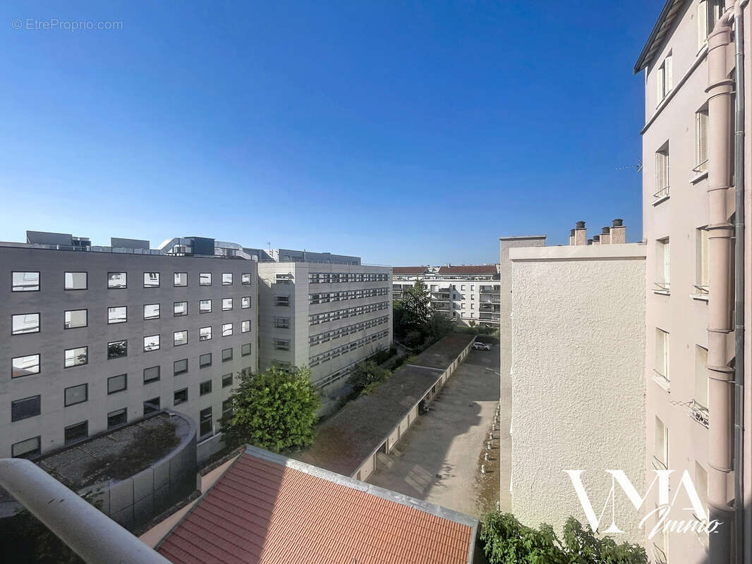 EXCLISIVITÉ / MONPLAISIR - Bel Appartement T3 de 62 m2 au 5ème étage avec ascenseur - photo 8