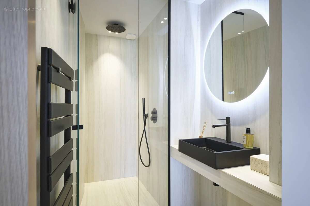 Cannes Croisette  Superbe Appartement 3 pièces Vue Mer - photo 11
