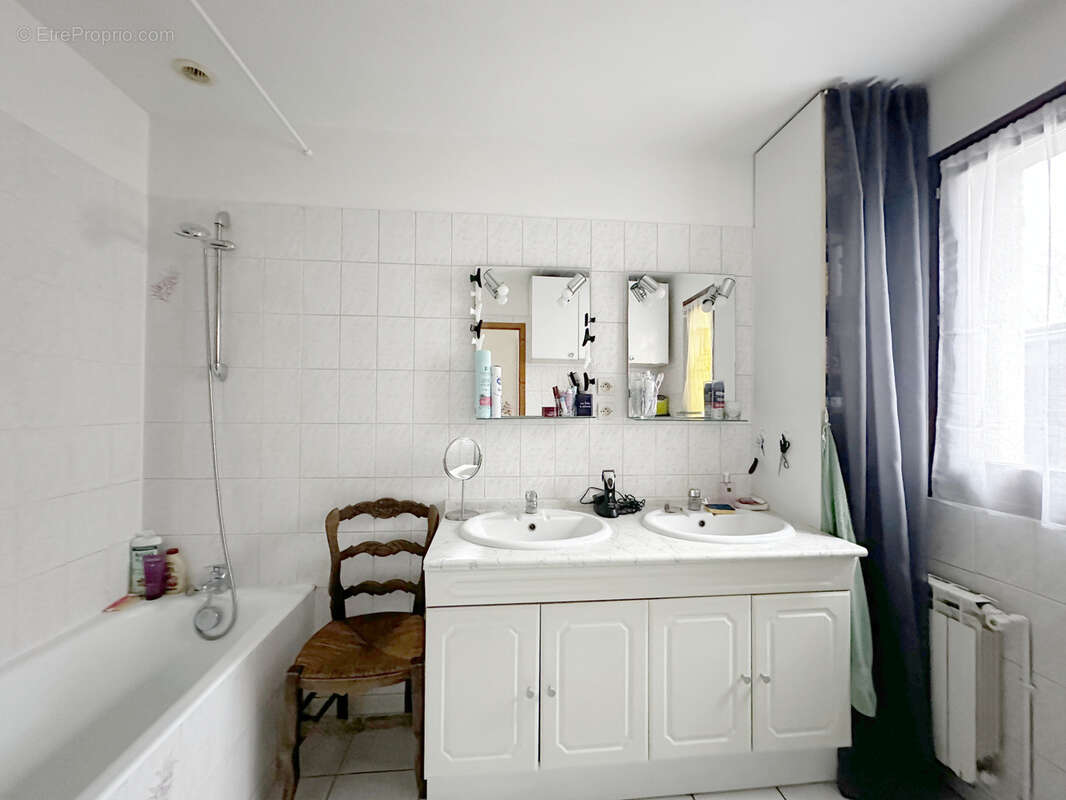 2 habitations : Maison 2 chambres + dépendance plain-pied 1 chambre - photo 4
