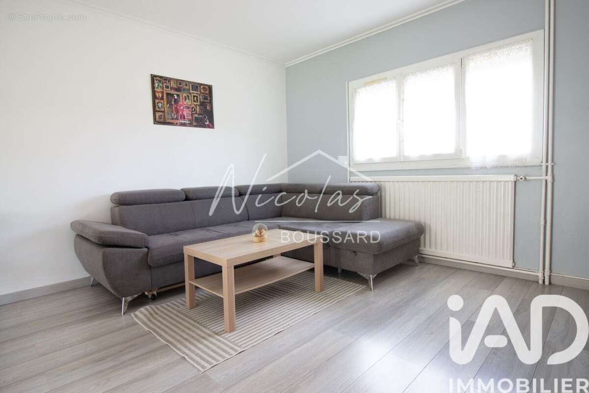 Photo 2 - Maison à LE PLESSIS-BELLEVILLE