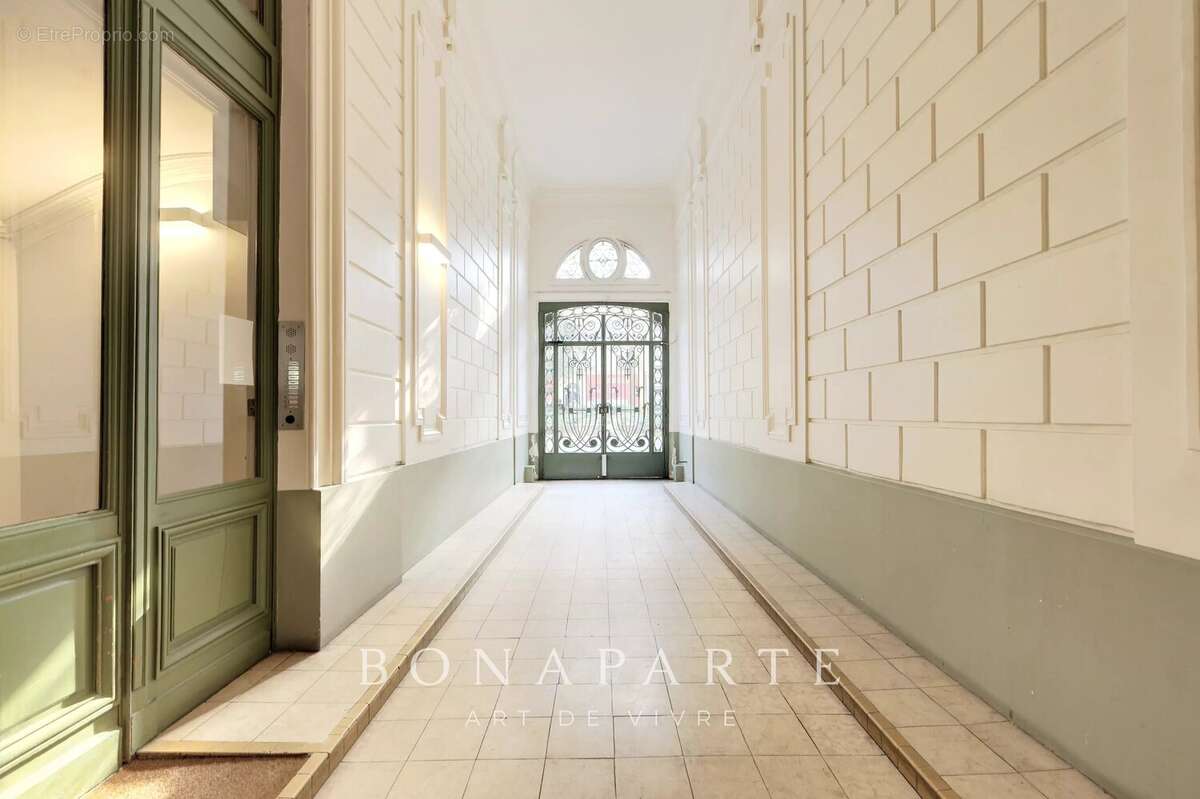 Appartement à PARIS-18E
