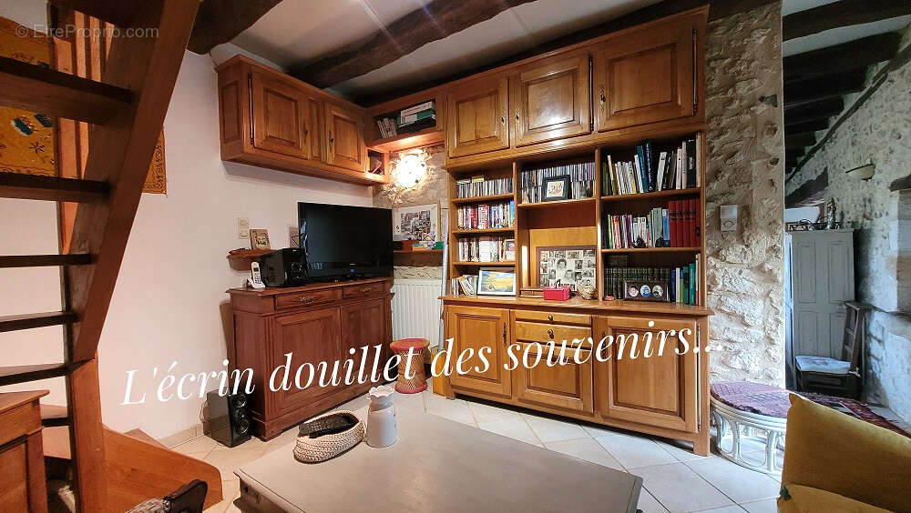 Maison à ROUFFIGNAC-SAINT-CERNIN-DE-REILHAC