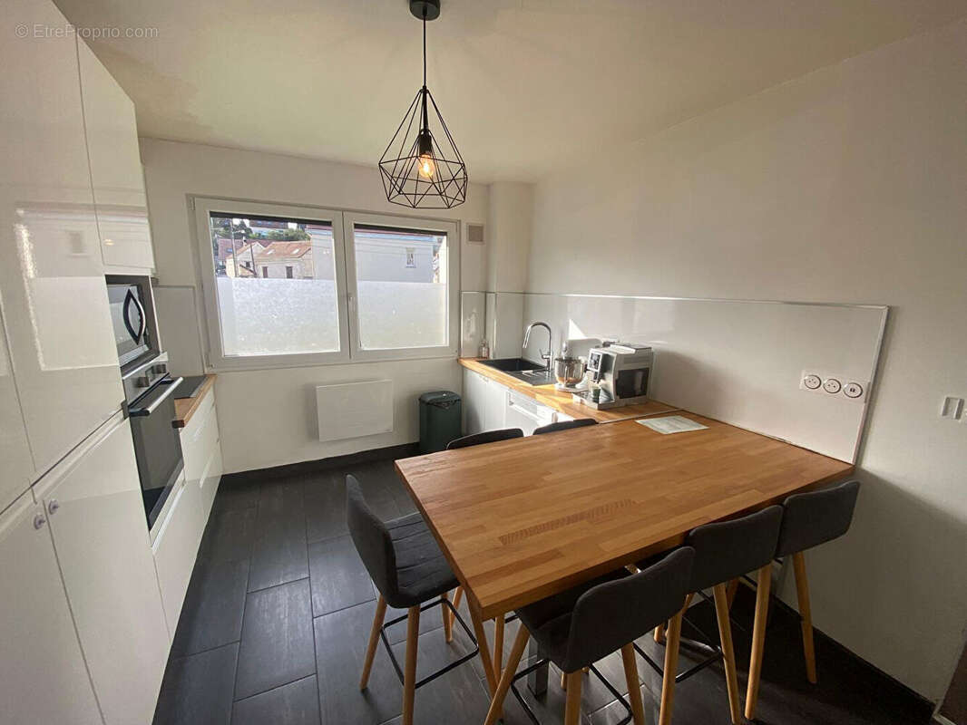 Appartement à MERY-SUR-OISE