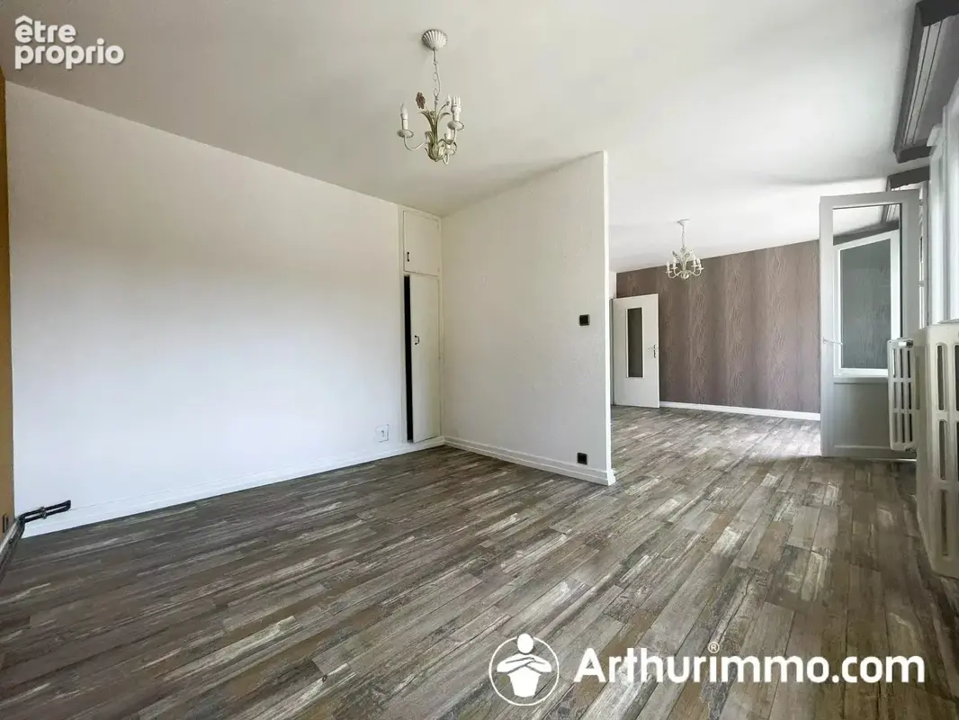 Bon compromis entre maison et appartement, F3, 95m², terrasse et terrain privatif ! - photo 2