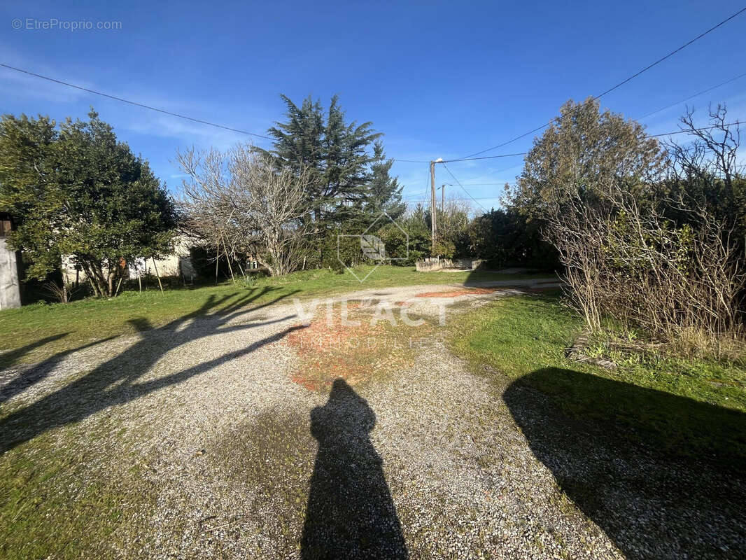 Terrain à SAINT-LAURENT-MEDOC
