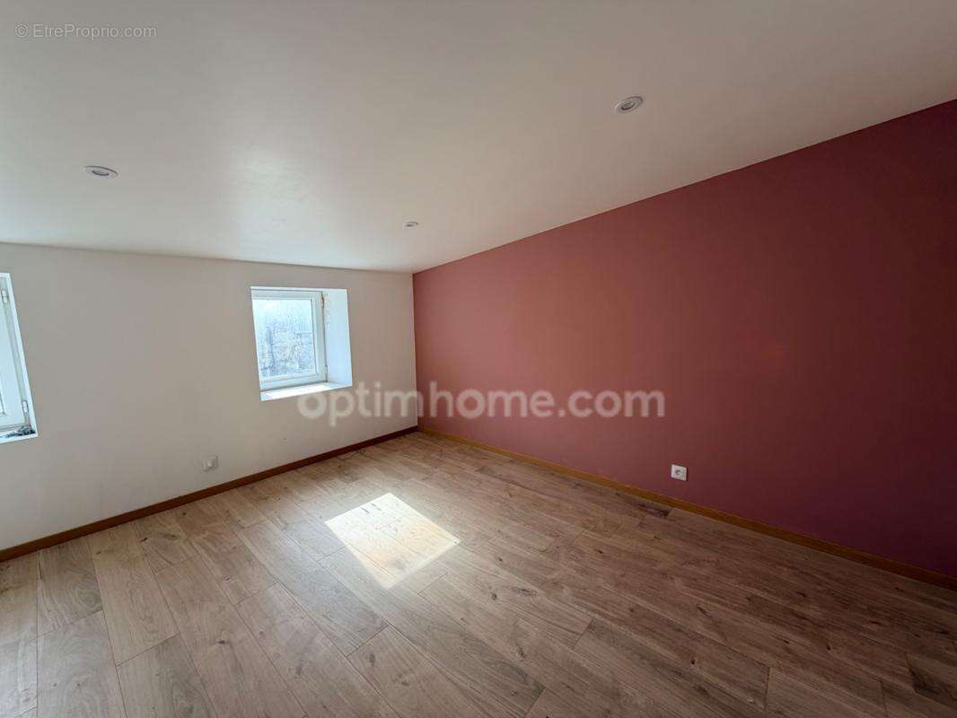 Immeuble de rapport clé en main en plein centre de marans  17230 - photo 11
