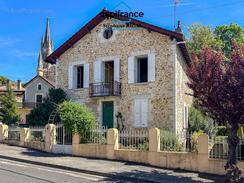 Maison à FUMEL