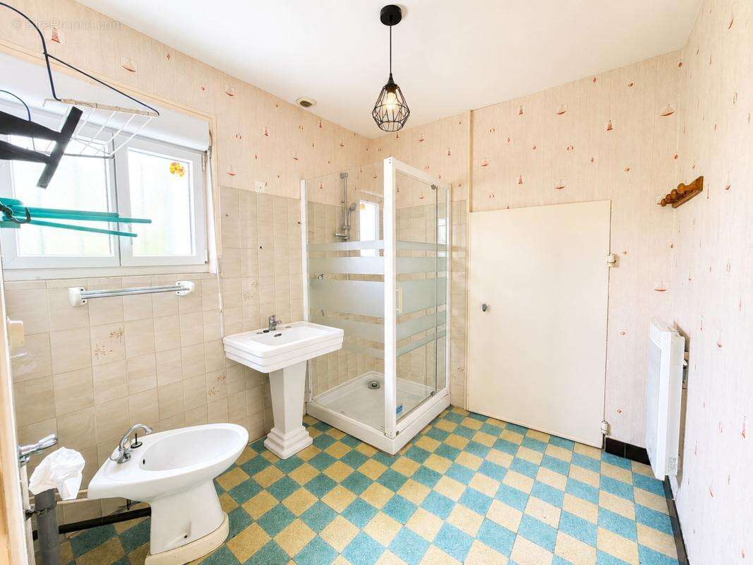 Maison à NEUILLE