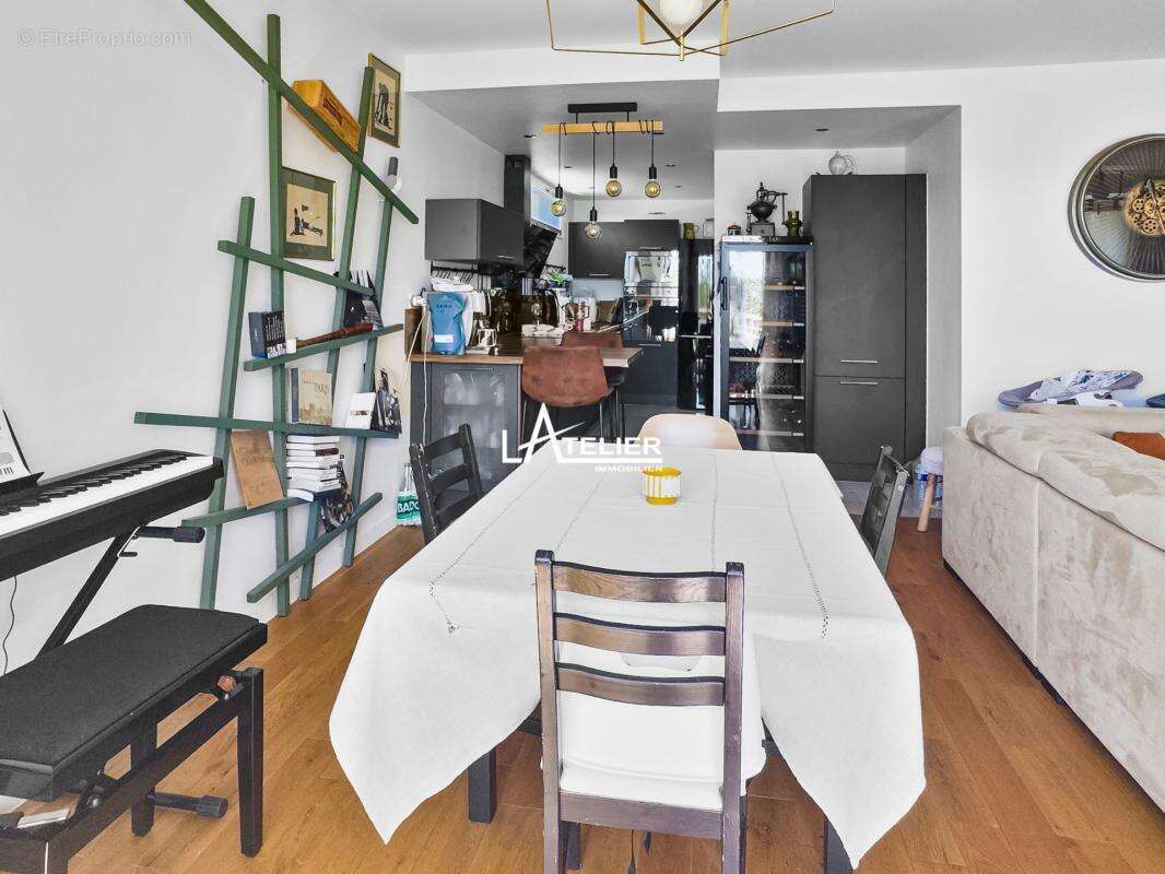 Appartement à MAREIL-MARLY