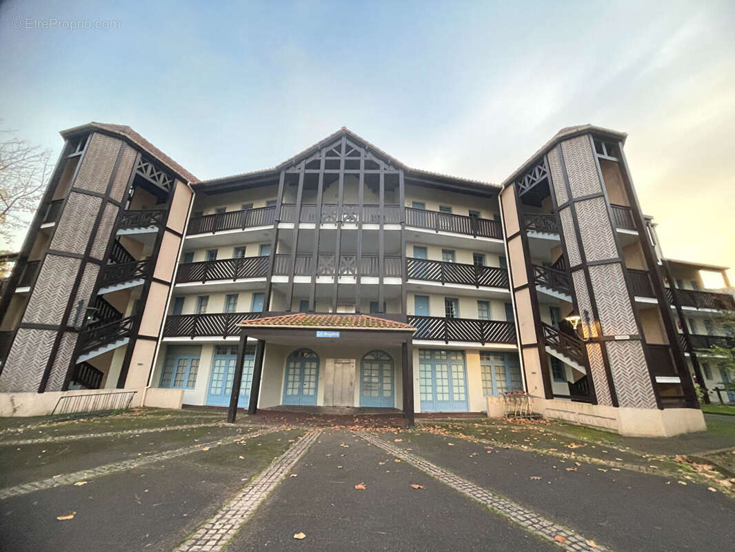 Appartement à MOLIETS-ET-MAA