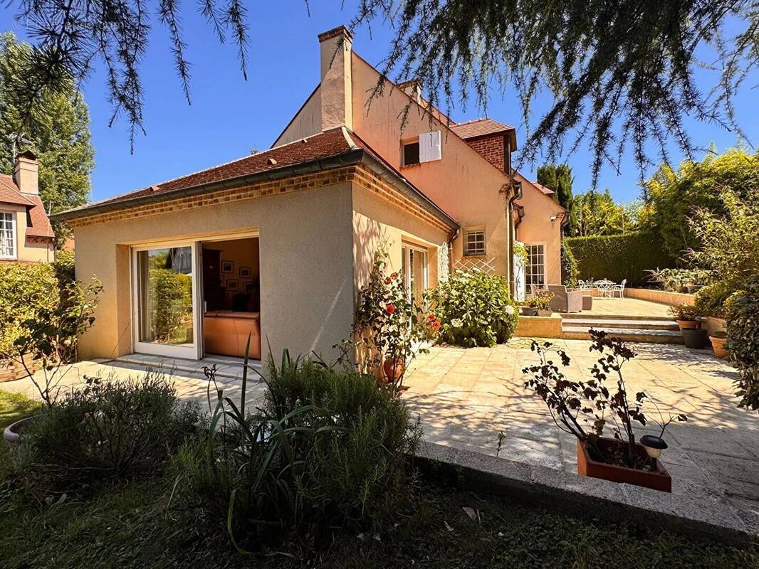 Maison à NOISY-LE-ROI