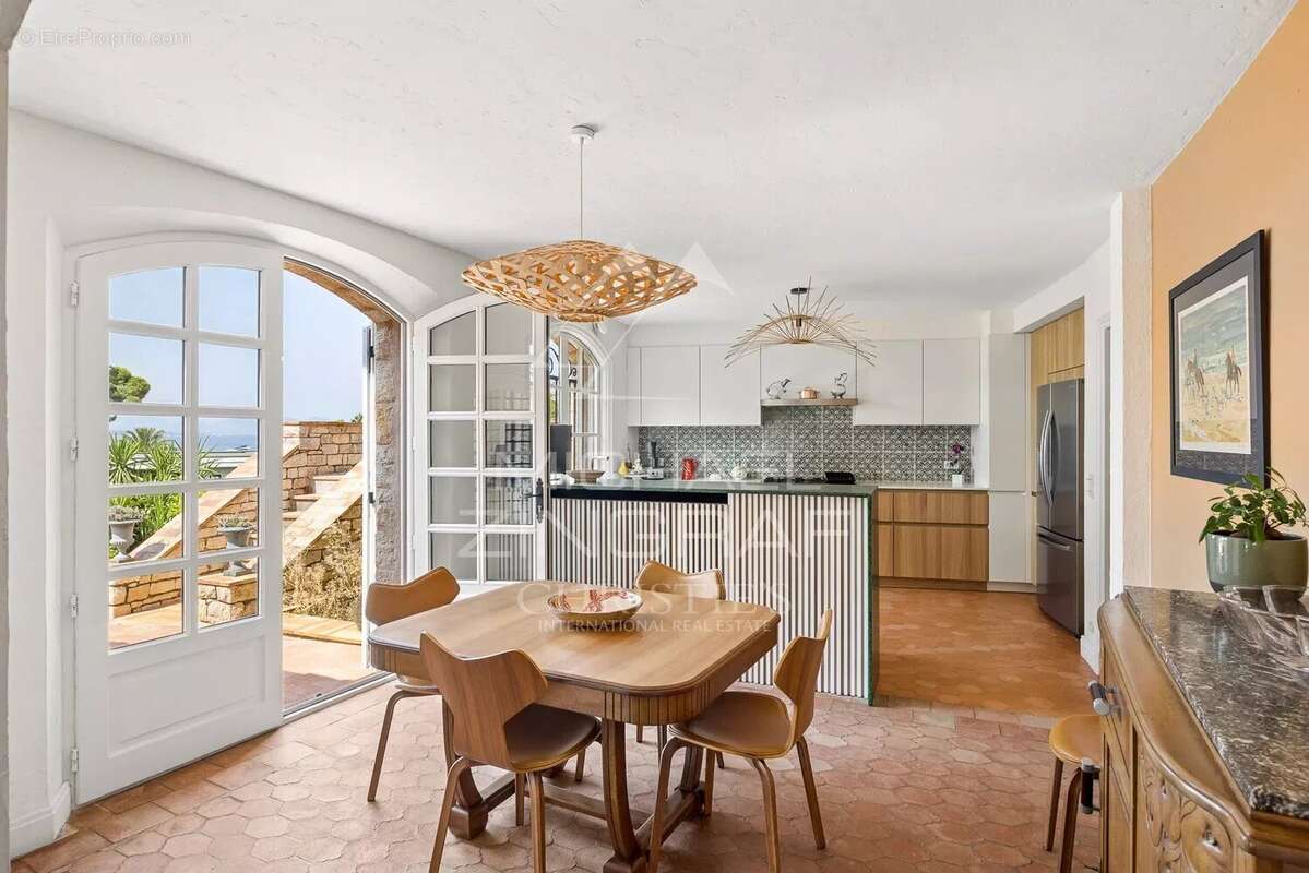 Exclusivité Mas d’exception avec vue mer panoramique au Cap d’Antibes - photo 21