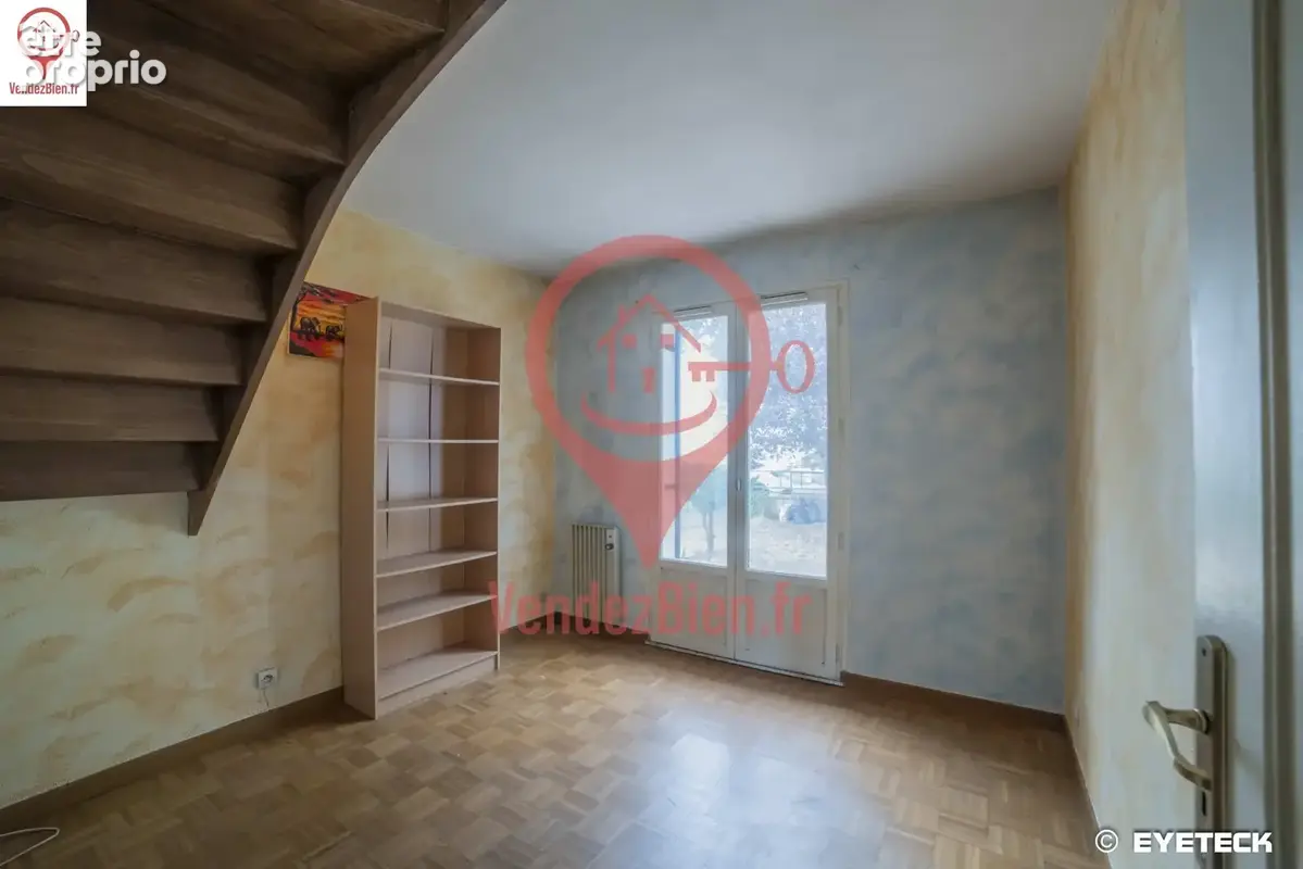 Maison familiale de 126 m2 (plus de 140 m2 au sol) - Terrain 743m2 - photo 7