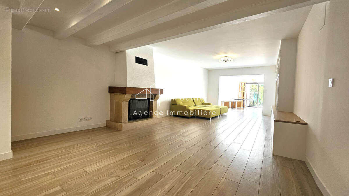 Appartement à DIVONNE-LES-BAINS