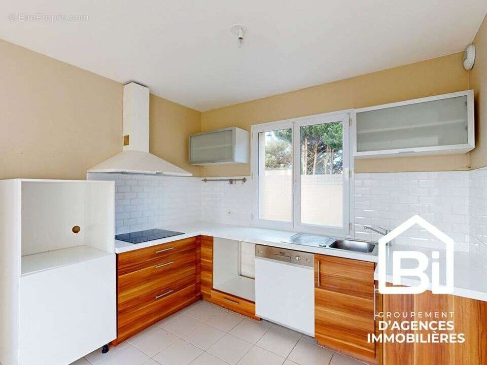 Appartement à COLLEVILLE-MONTGOMERY