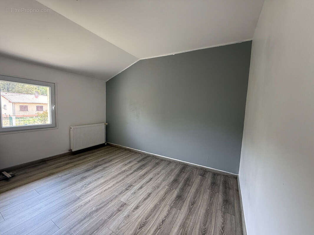 Maison à SAINT-MARTIN-DE-LAYE