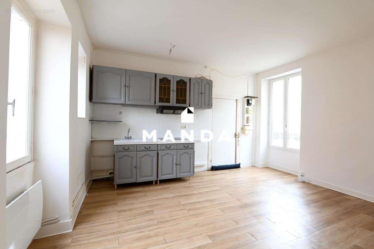 Appartement à NANTERRE