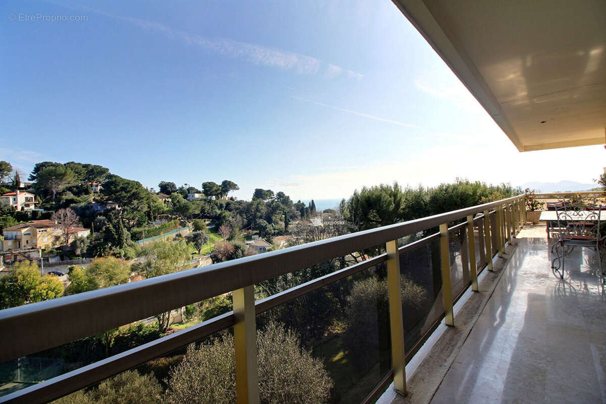 Appartement à LE CANNET